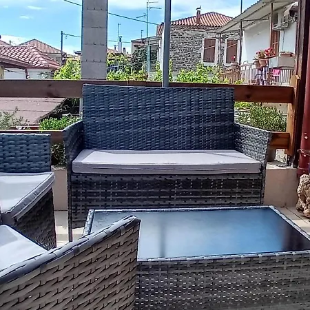 Niki House