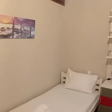 Niki House דירה